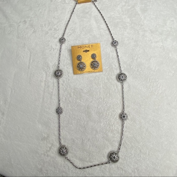 Monet Jewelry Set - Picture 1 of 9